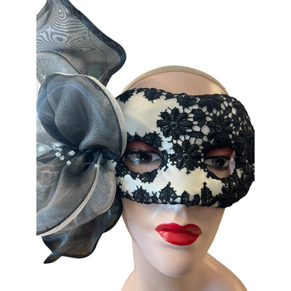 B&W MASK