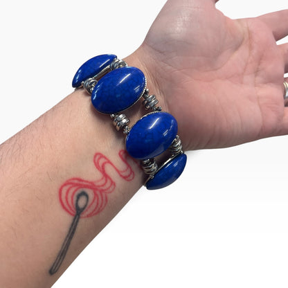 OVAL BLUE ELASTIC BANGLE