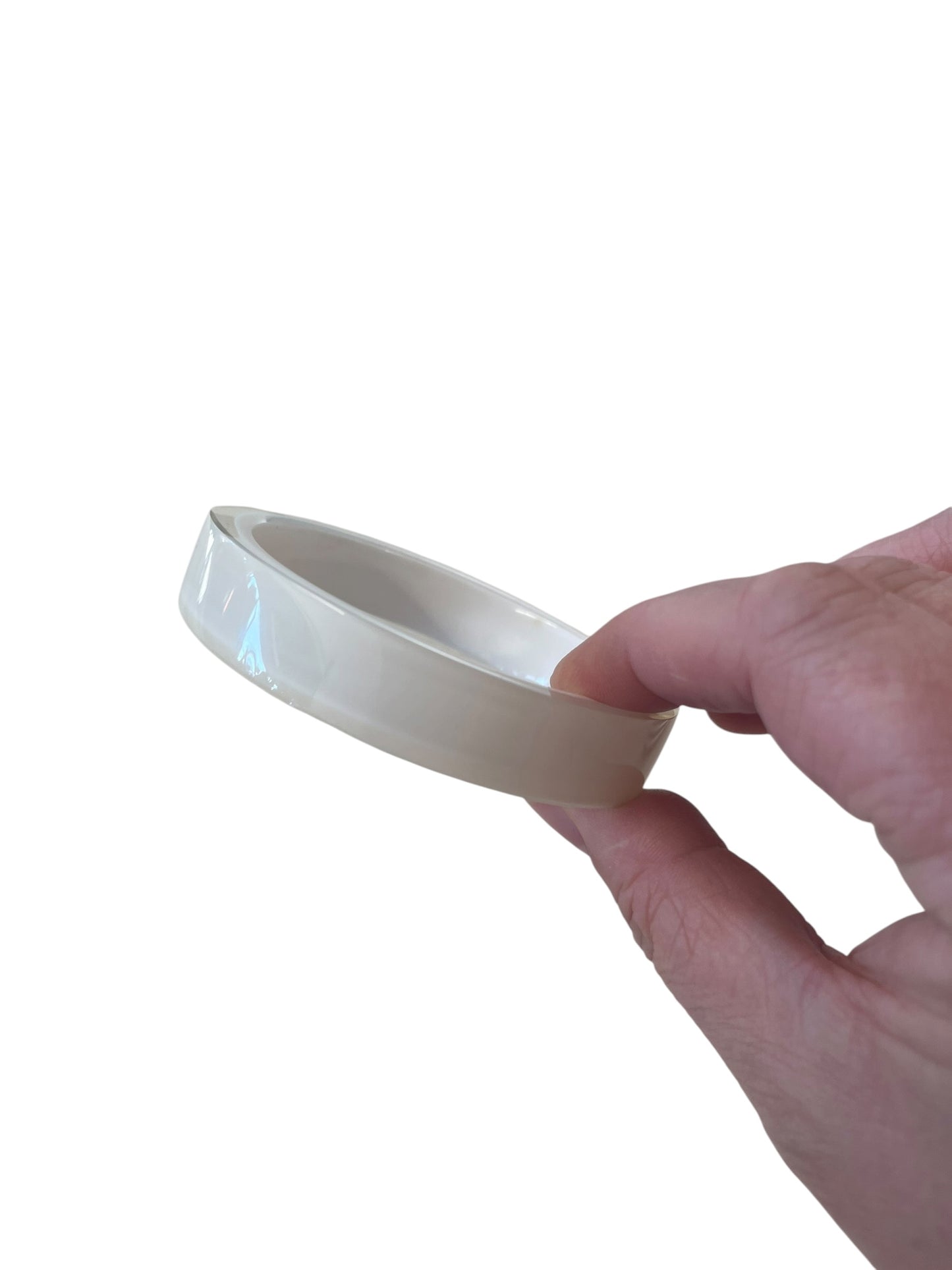 WHITE TRANSLUCENT BANGLE