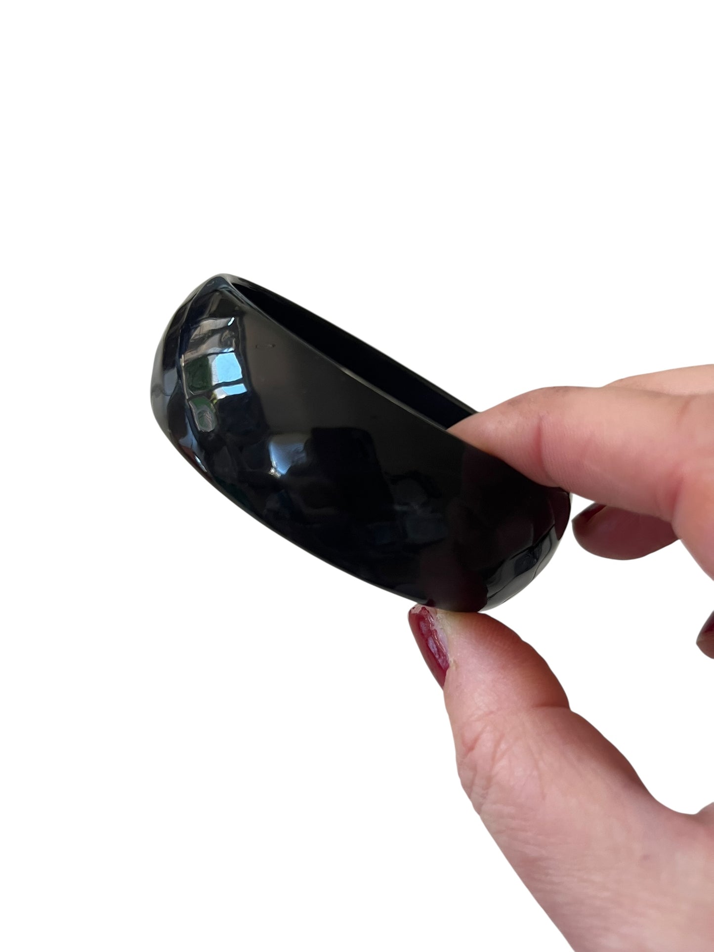 BLACK BANGLE
