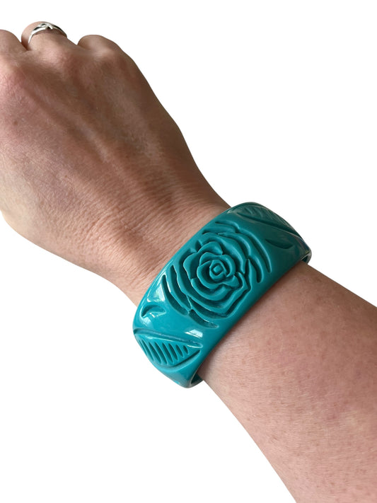 TEAL ROSE CARVE BANGLE