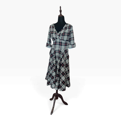 UNIQUE VINTAGE TARTAN DRESS | L/14