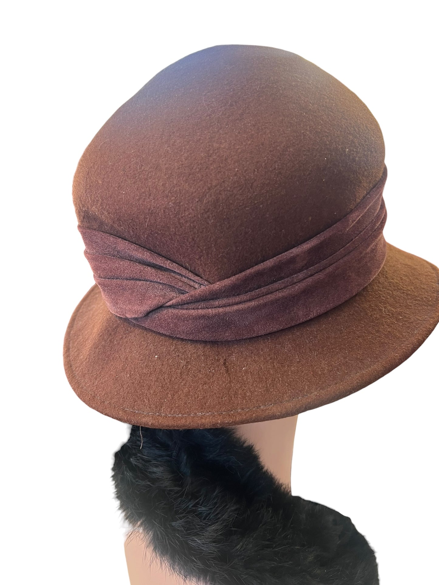 ITALIAN BROWN CLOCHE HAT