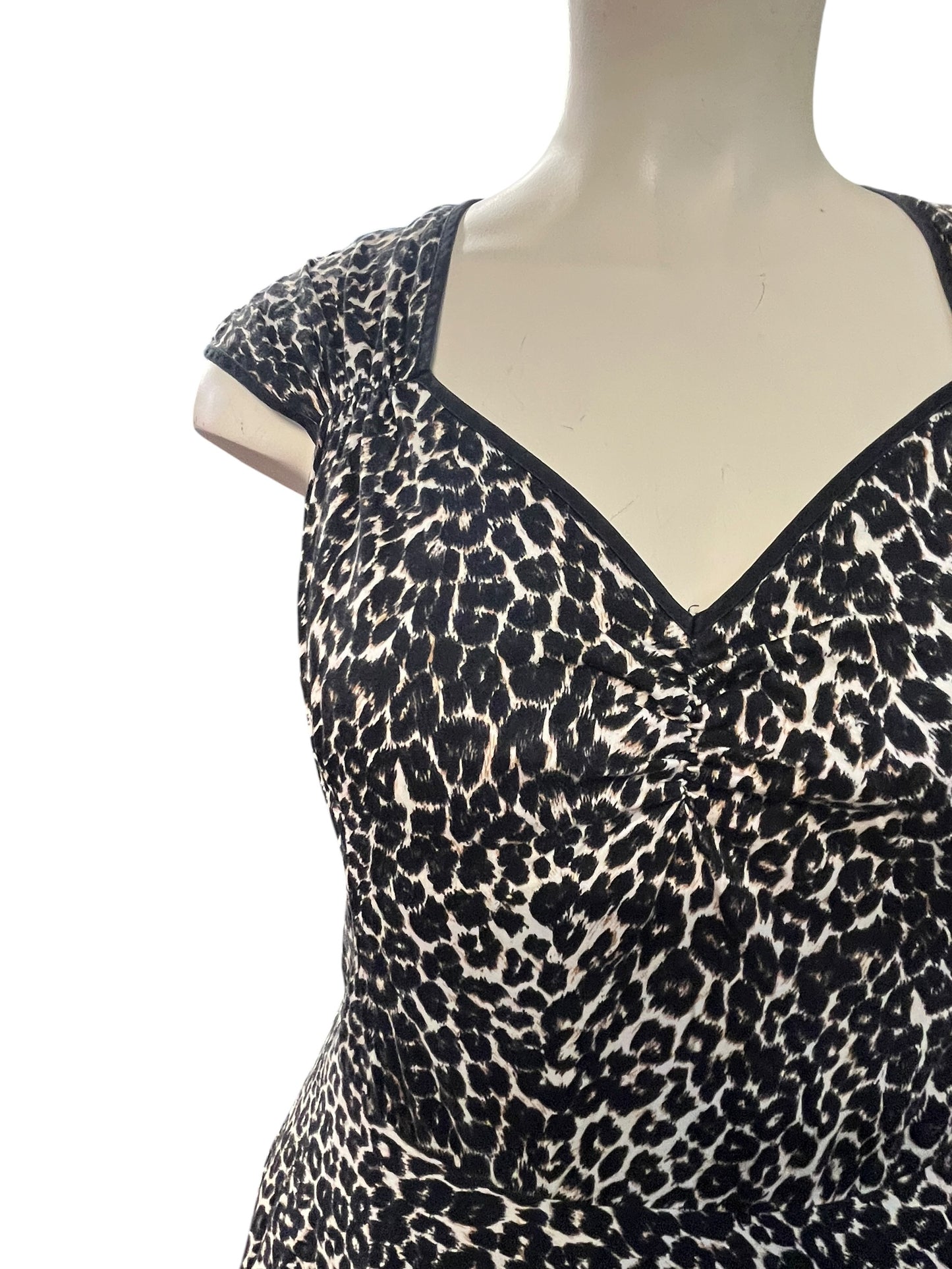 PIN UP LEOPARD DRESS |