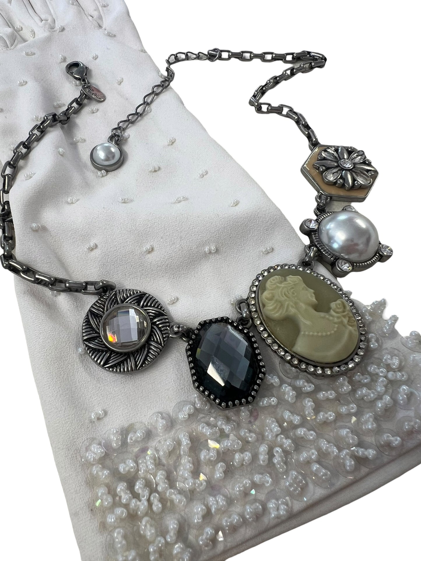 LIA SOPHIA CAMEO NECKLACE