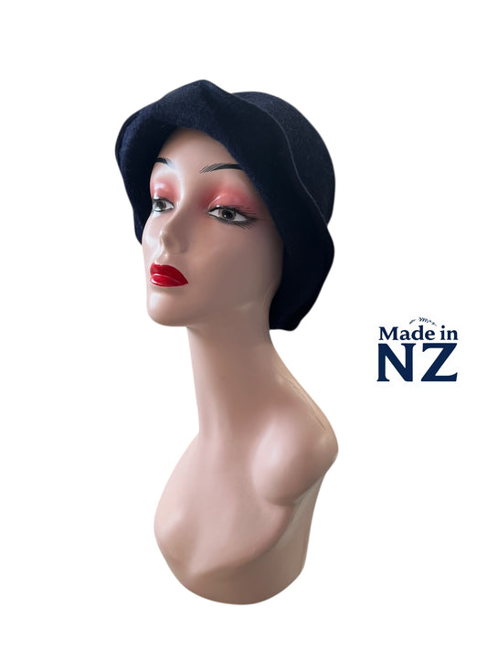 JACENA NAVY CLOCHE HAT