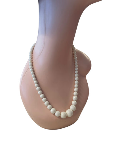 WHITE BUBBLEGUM BEADS