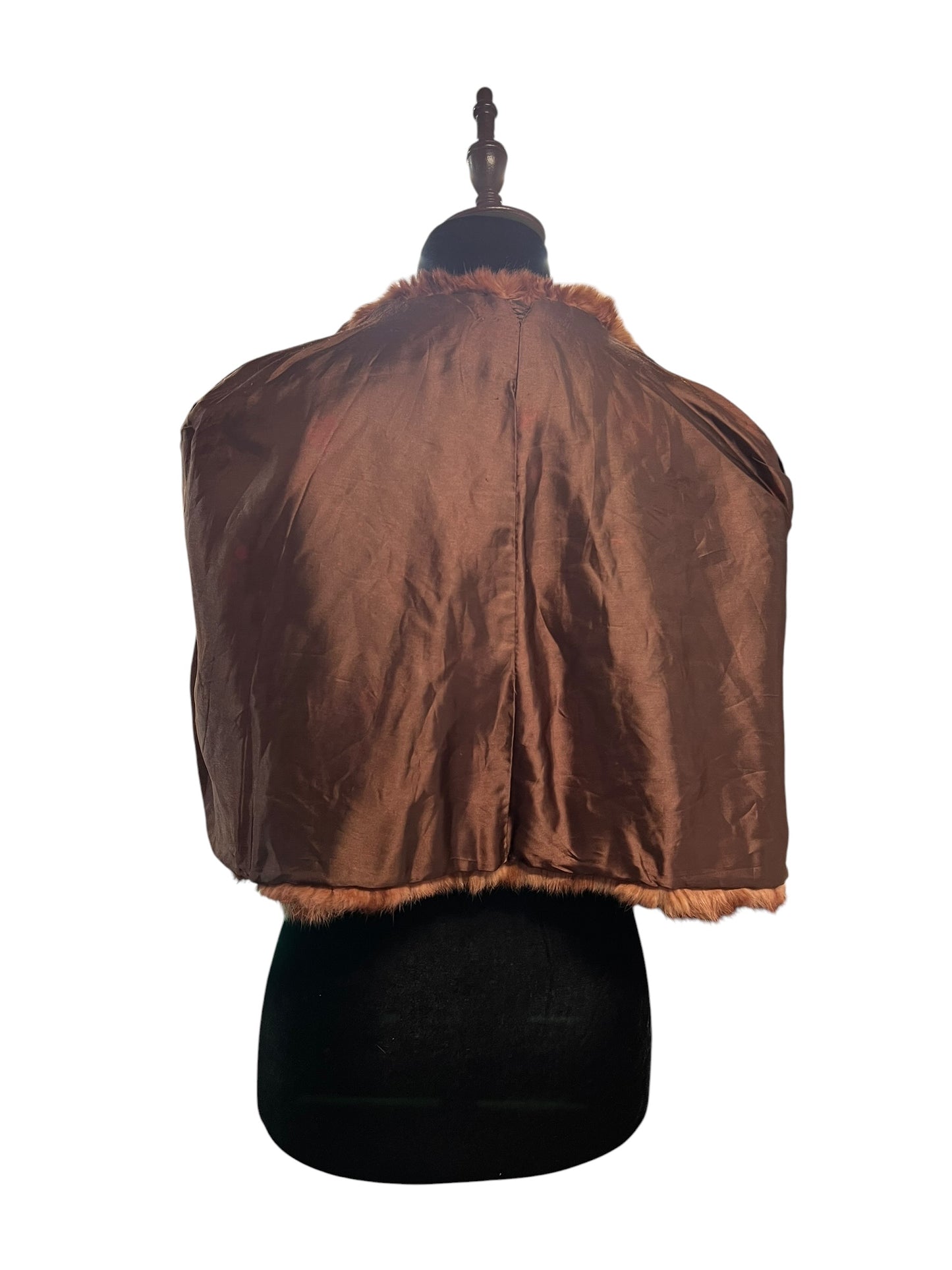 FUR CAPE