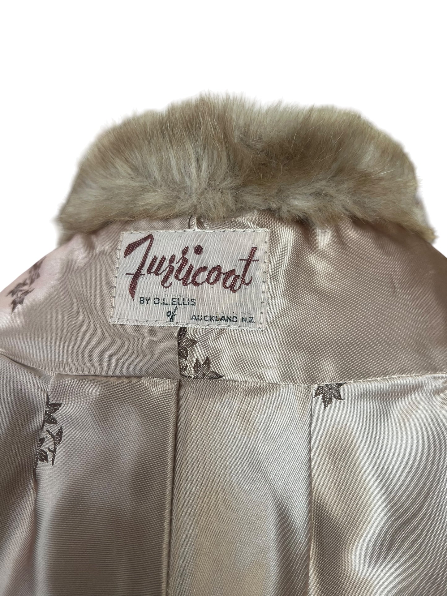 FURRICOAT FAUX STOLE