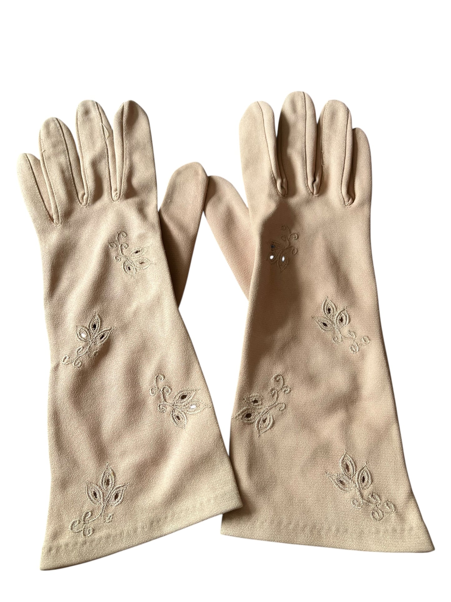TAN MID LENGTH GLOVES