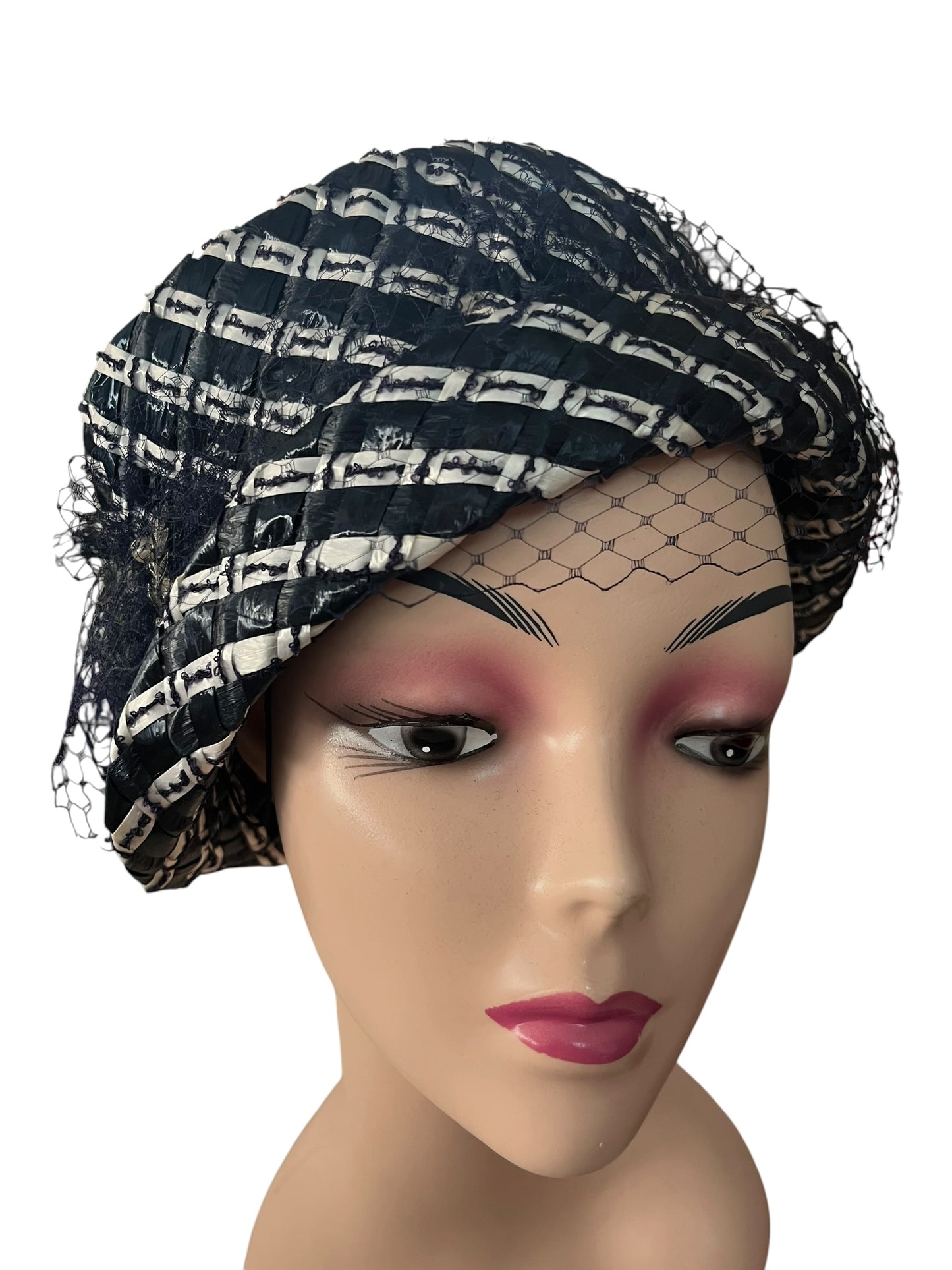 NAVY RAFFIA HAT