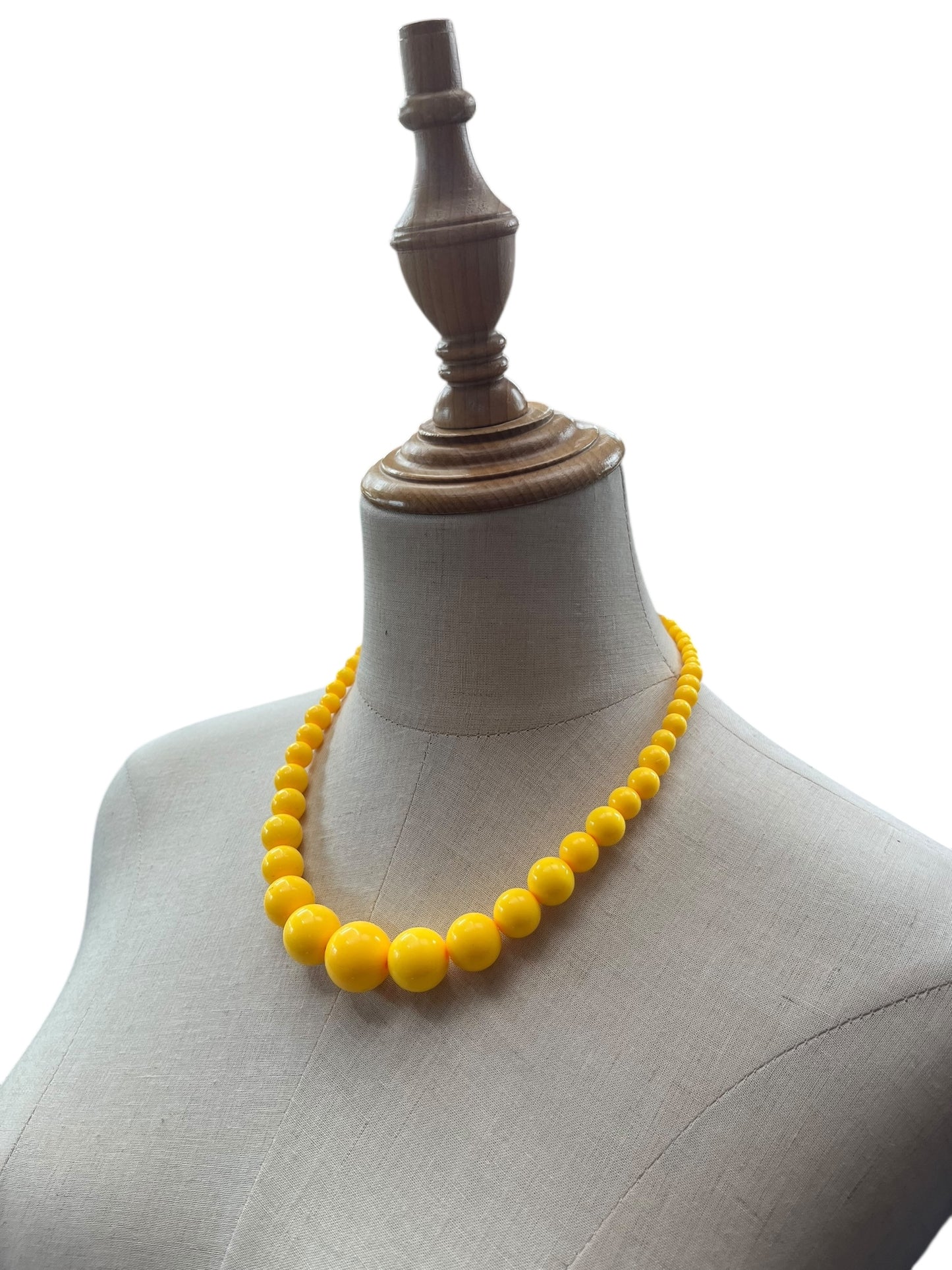 LARGE BUBBLEGUM BEADS