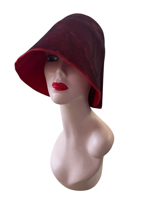 VESSANI RED FELT BASE HAT