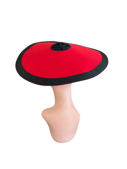 BLACK & RED CIRCULAR HAT