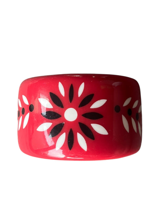 WIDE RED BANGLE