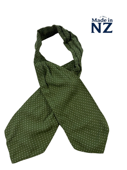 SOCIETY EXCLUSIVE GREEN DOTTED CRAVAT