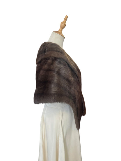 MOONEYS FUR STOLE