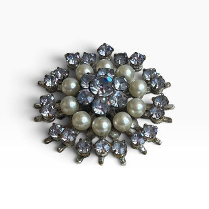 STRIKING LILAC DIAMANTES & PEARL BROOCH