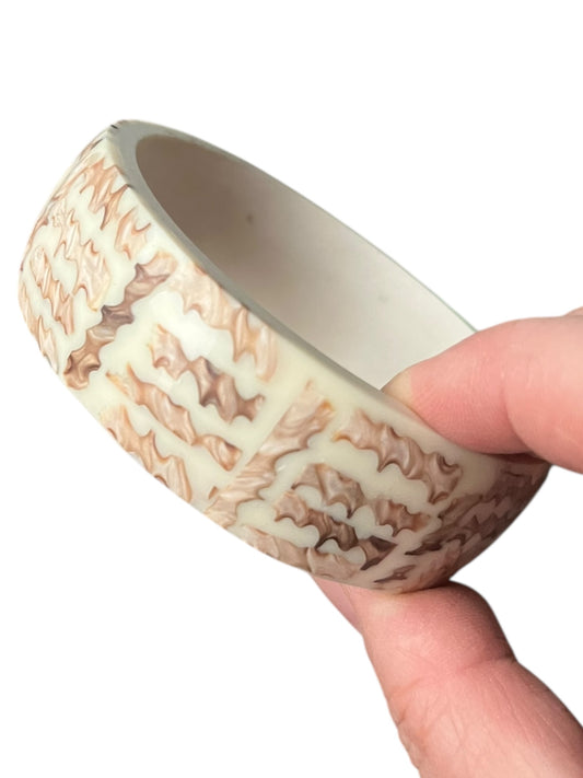 CREAM & SQUIGGLE BANGLE