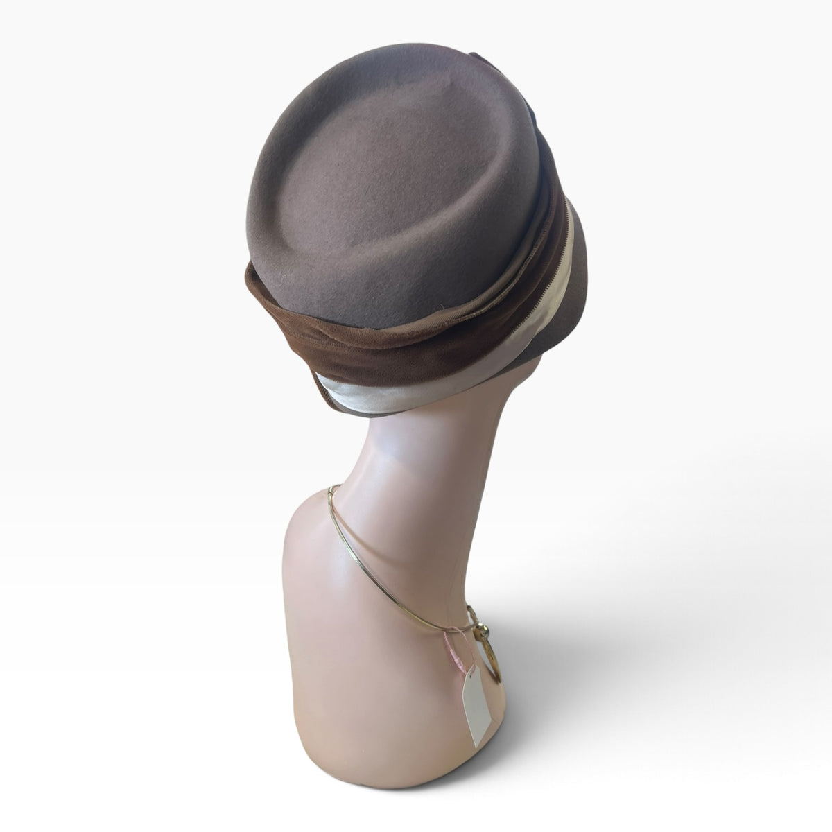 BROWN AUDREY HAT