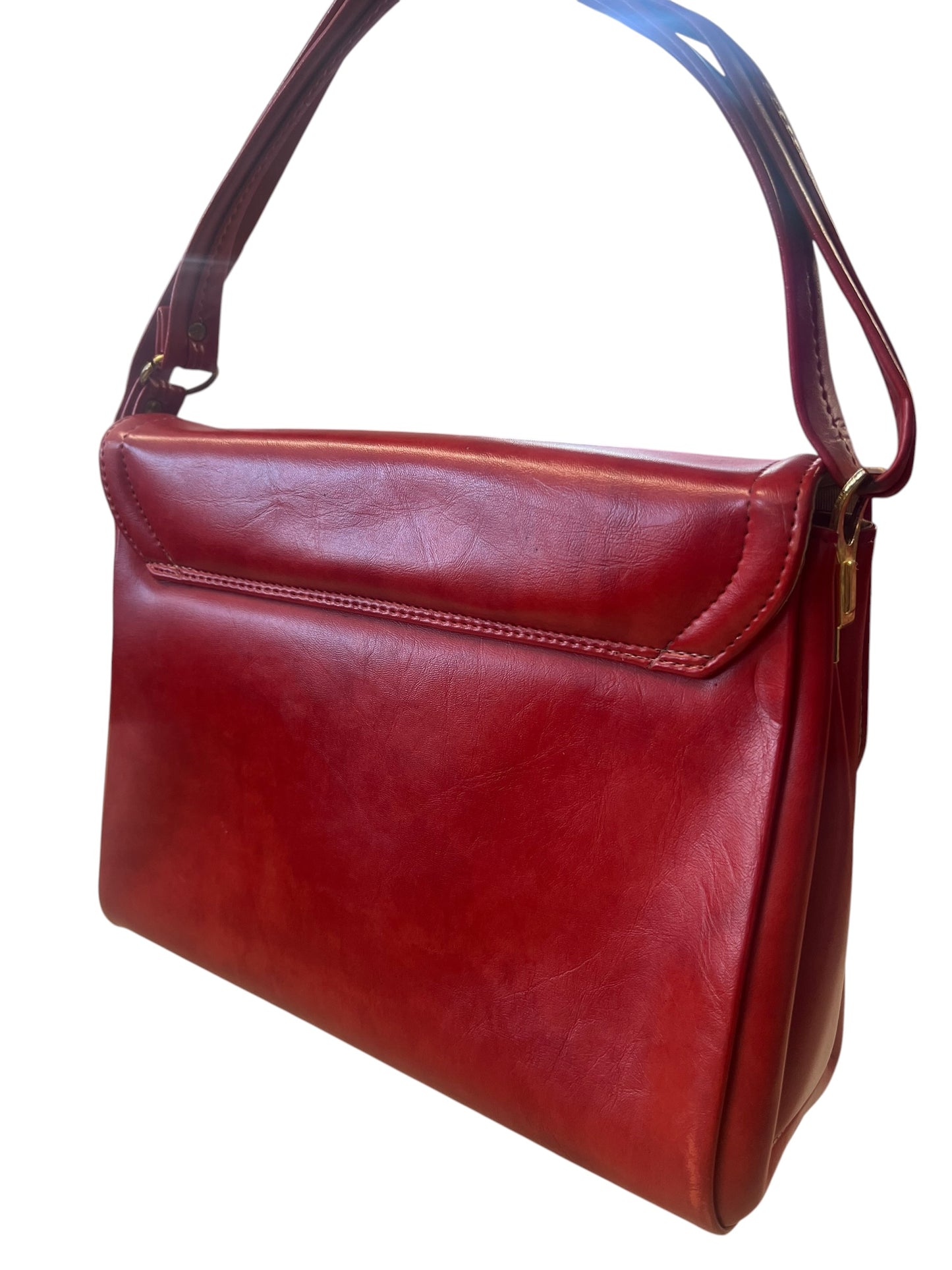 LARGE RED VINYL SHOULDER BAG