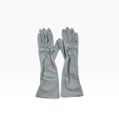 LIGHT BLUE GLOVES | 8