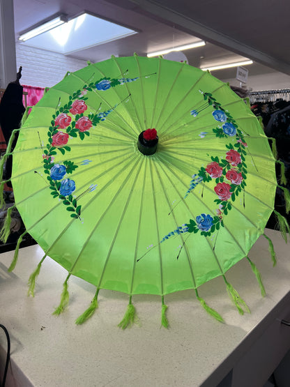 GREEN TASSEL PARASOL