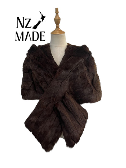 UNIVERSAL (NZ)  FUR STOLE