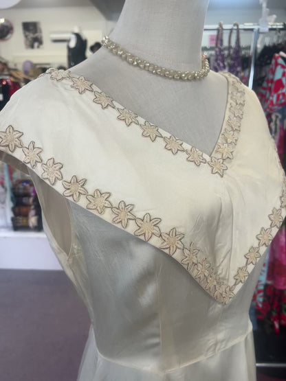 VINTAGE CREAM GOWN | 8