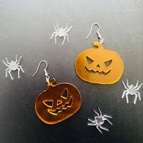SPOOKY PUMPKIN EARRINGS